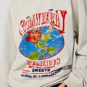 EXCLUSIVELY SOLD @ UO BRAND NEW W/ TAGS, SIZE MEDIUM, STONE COLOR,ANTIQUE DESIGN